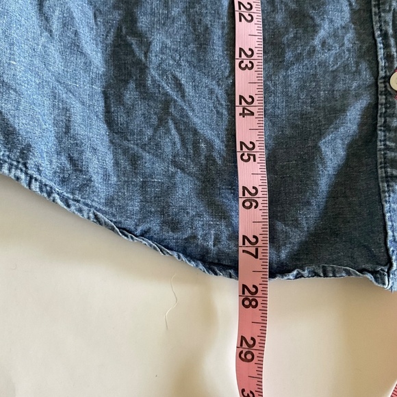 Tommy Bahama Embroidered Birds Floral Shirt Womens M Blue Linen Cotton Chambray - Picture 10 of 10